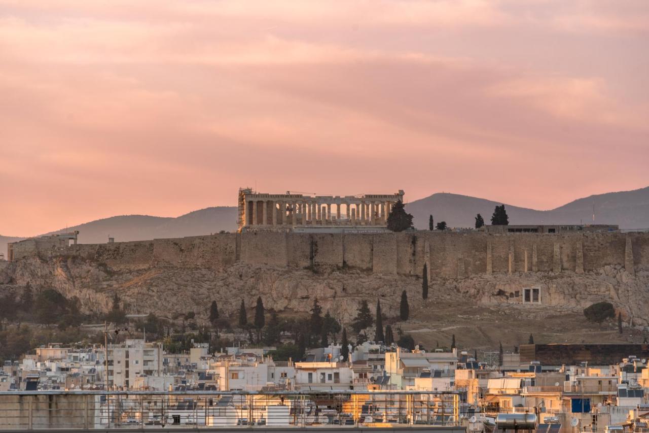 Appartamento Sunny Penthouse W/ Acropolis View Next To Metro Atene Esterno foto