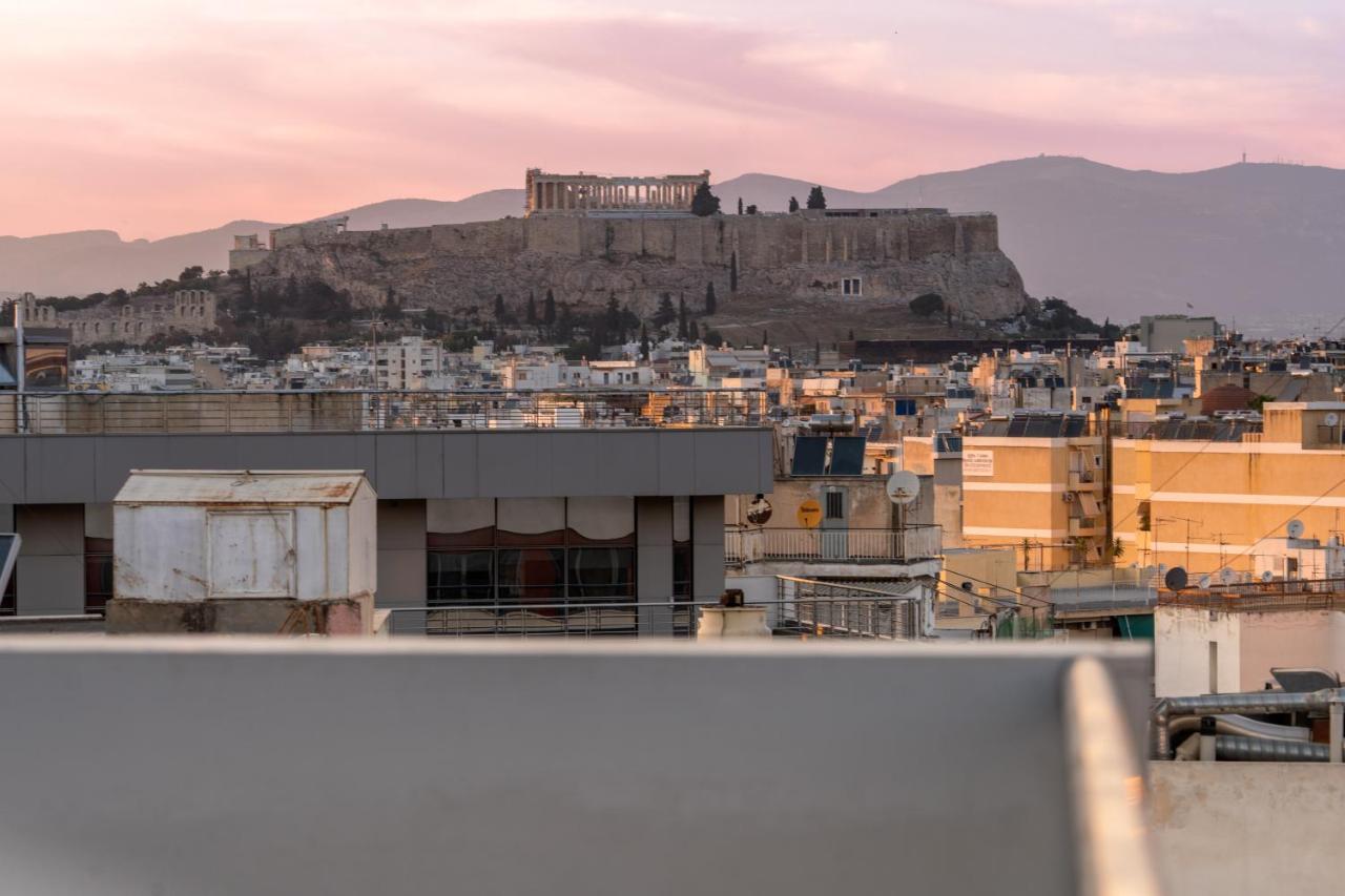 Appartamento Sunny Penthouse W/ Acropolis View Next To Metro Atene Esterno foto