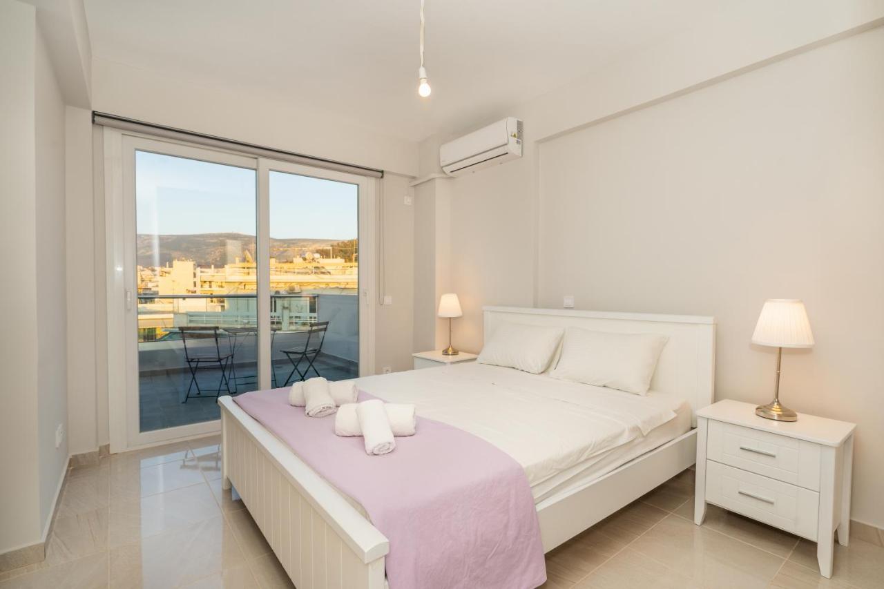 Appartamento Sunny Penthouse W/ Acropolis View Next To Metro Atene Esterno foto