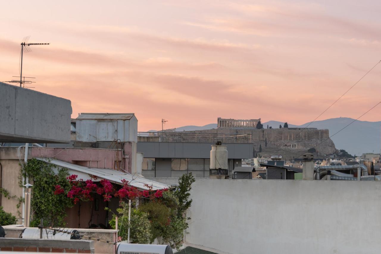 Appartamento Sunny Penthouse W/ Acropolis View Next To Metro Atene Esterno foto